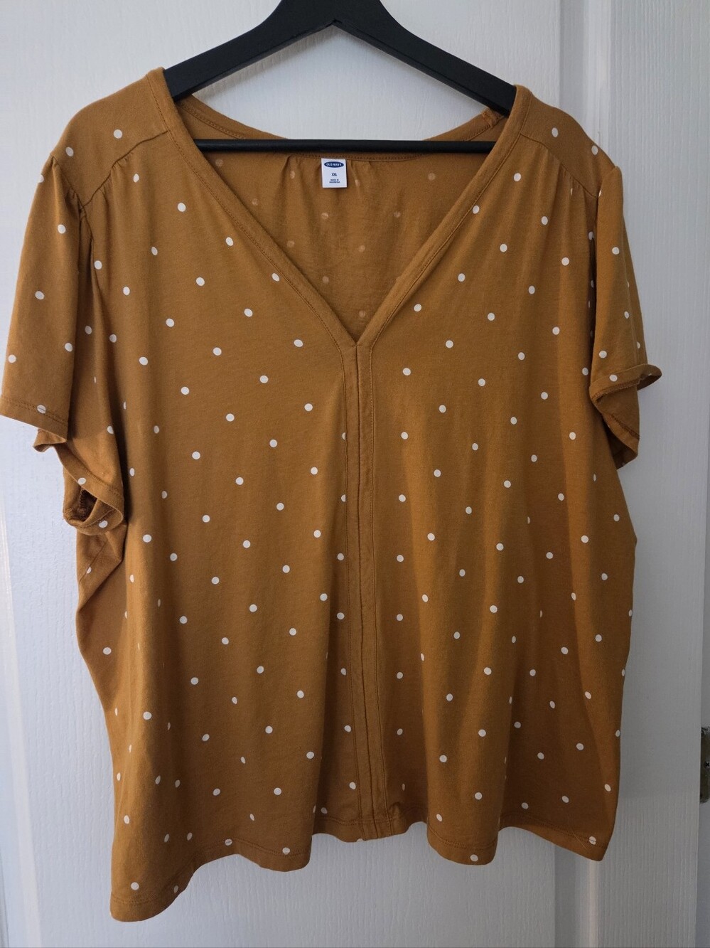 Old Navy Casual Polka Dot V-Neck Top - Mustard